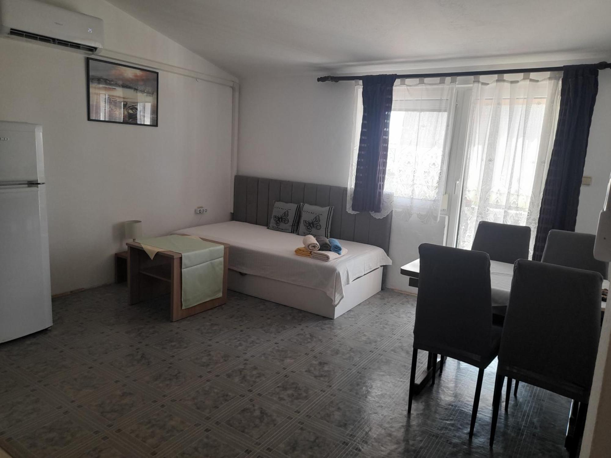 Apartments Ninske Vodice Rum bild