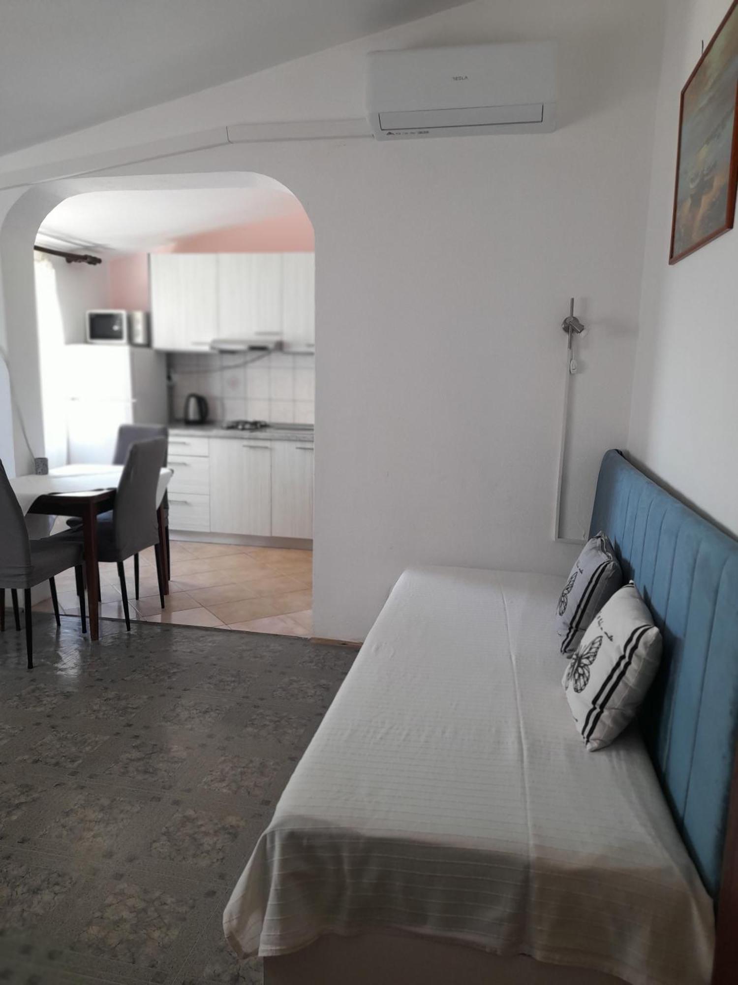 Apartments Ninske Vodice Rum bild