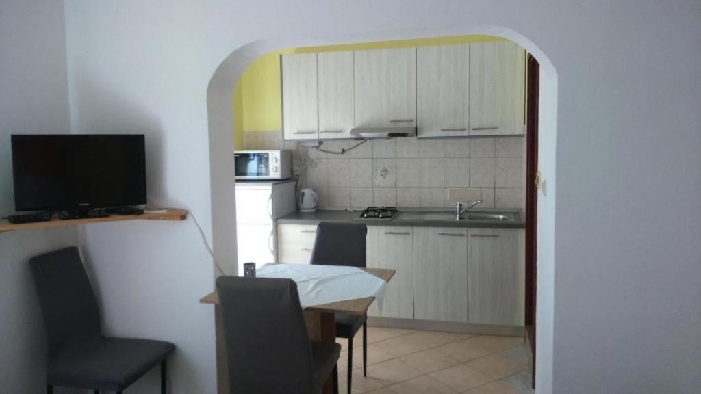 Apartments Ninske Vodice Rum bild